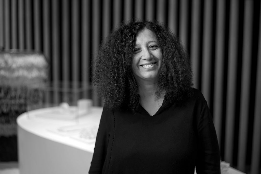 amina agueznay love ysl cadaval